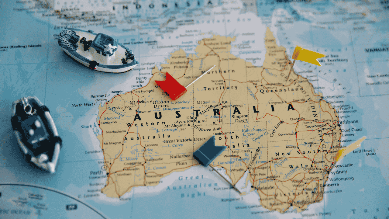 Indian students at Australian university campus – study abroad in Sydney and Melbourne