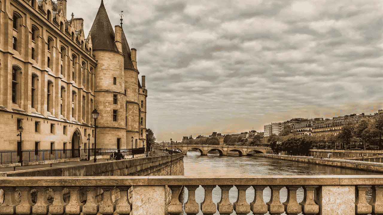 Indian students studying in France – top European study abroad destination